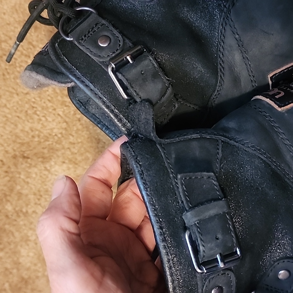 UGG Cecile Waterproof Boots - Picture 11 of 12